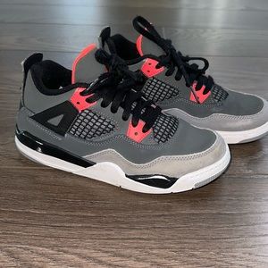 Jordan retro 4